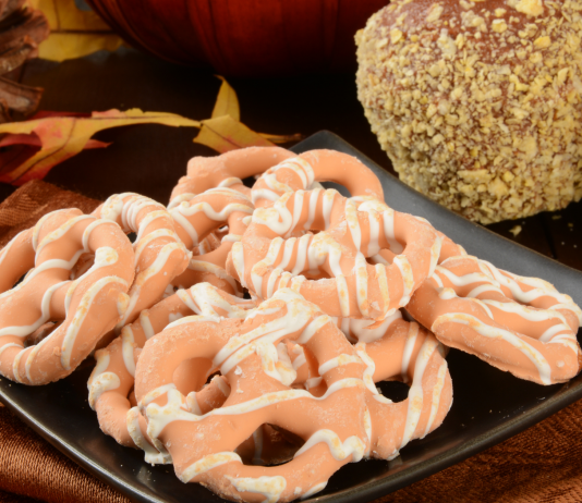 halloween themed snacks, halloween themed food, halloween party snacks, halloween recipe ideas